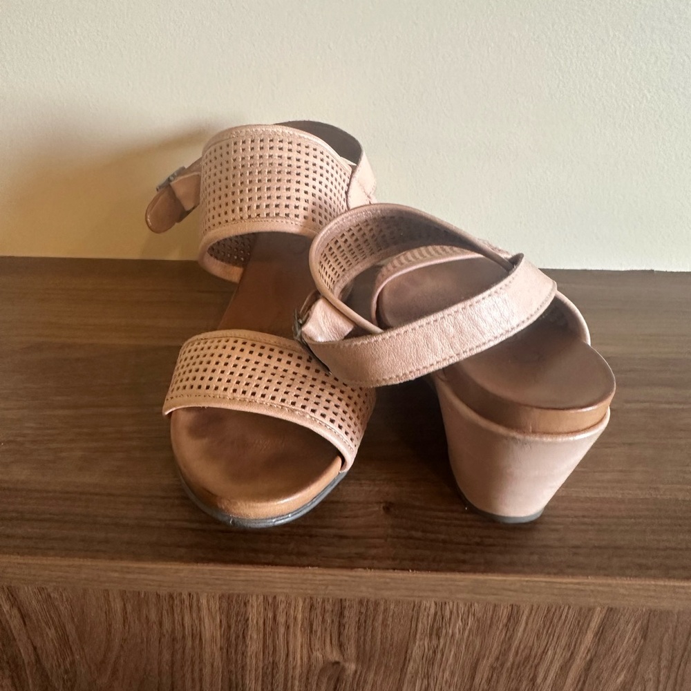 Bueno Blush Pink Perforated Wedge Sandals